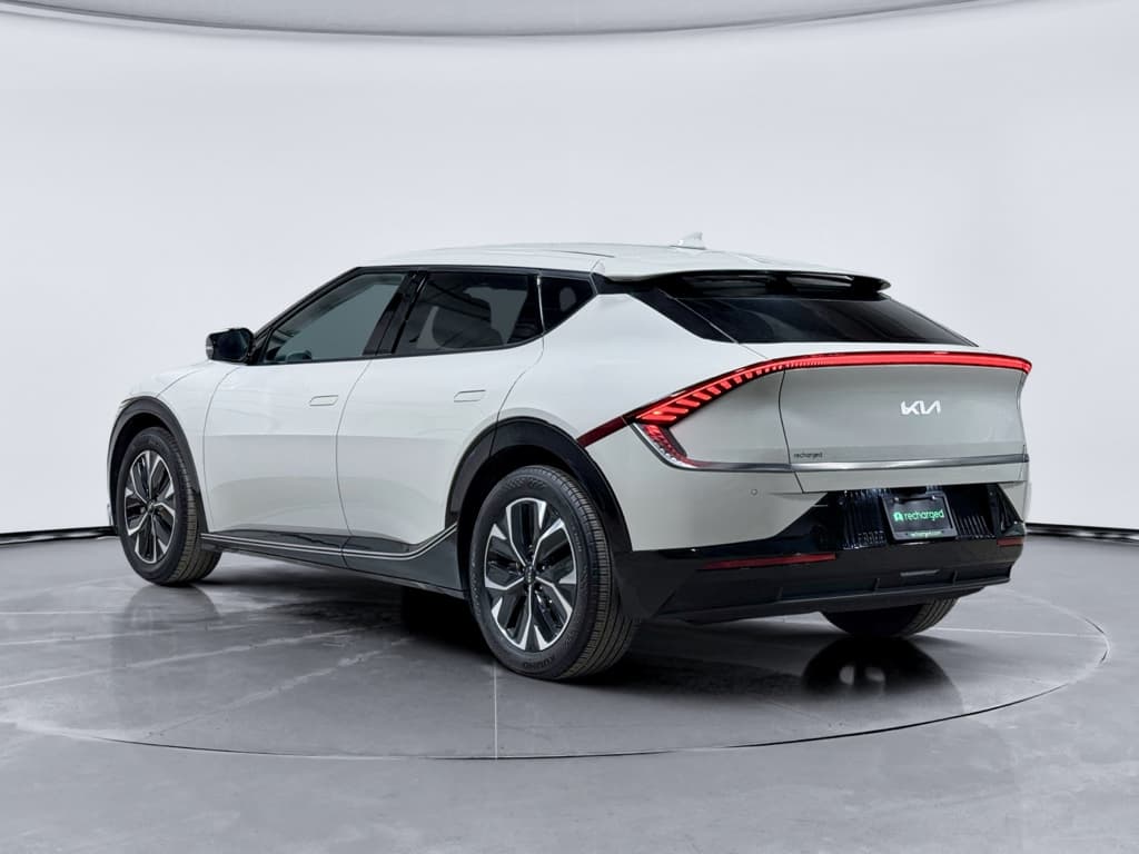 2023 Kia EV6 view 2