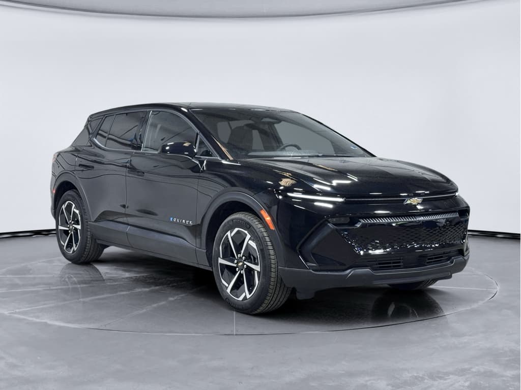 2025 Chevrolet Equinox EV view 4