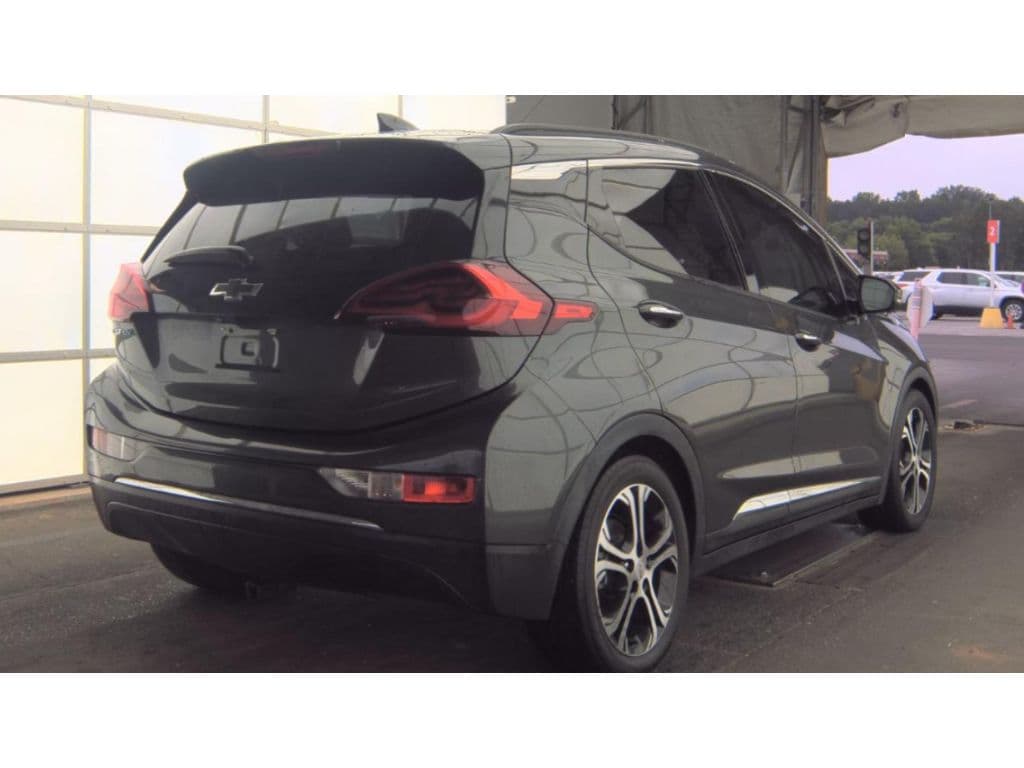 2020 Chevrolet Bolt EV view 3