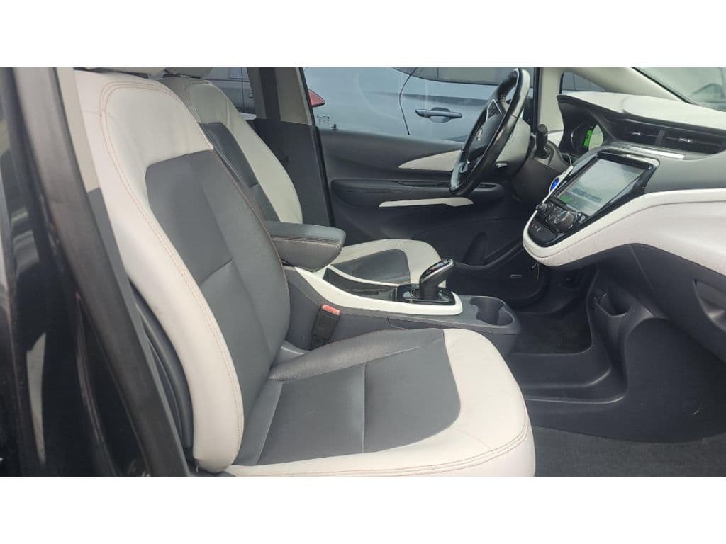 2020 Chevrolet Bolt EV view 5