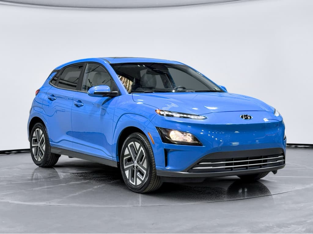 2022 Hyundai Kona EV view 4
