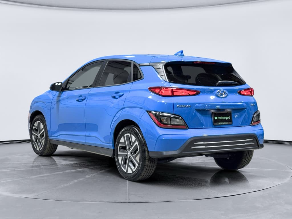 2022 Hyundai Kona EV view 2
