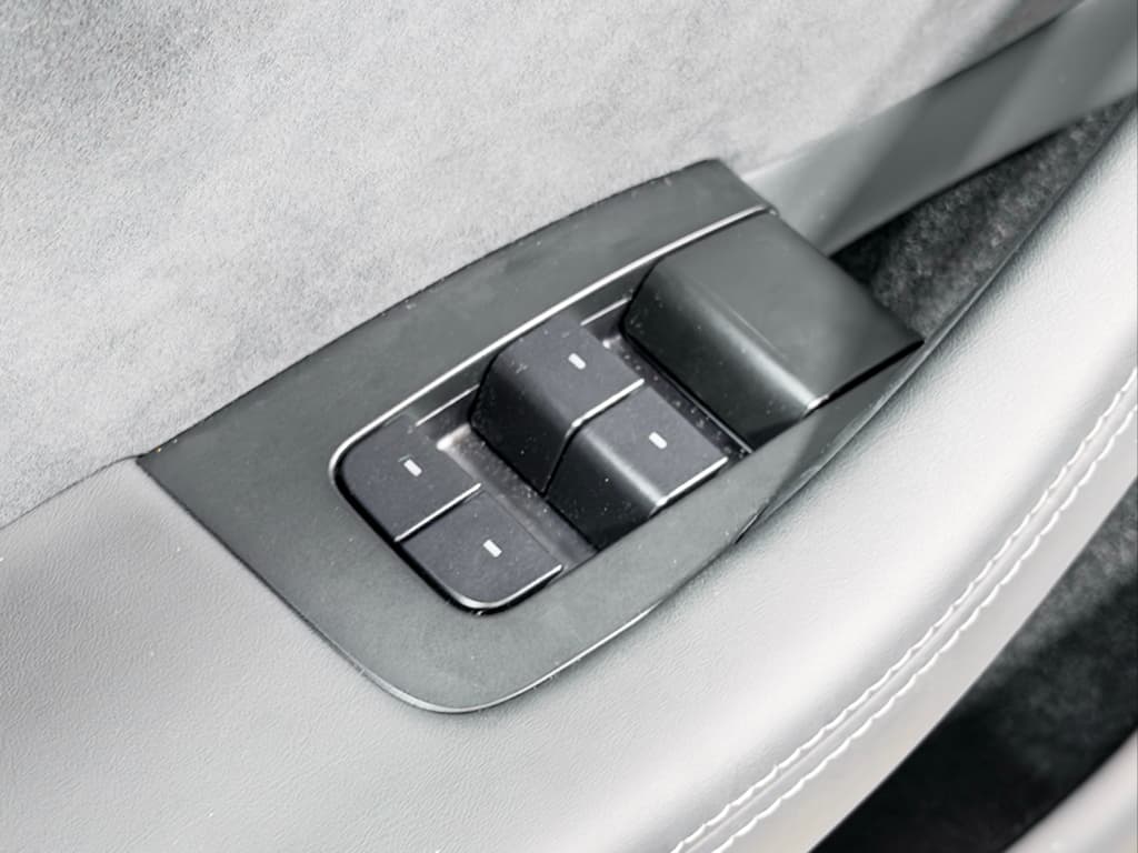 2026 Tesla Model 3 view 7