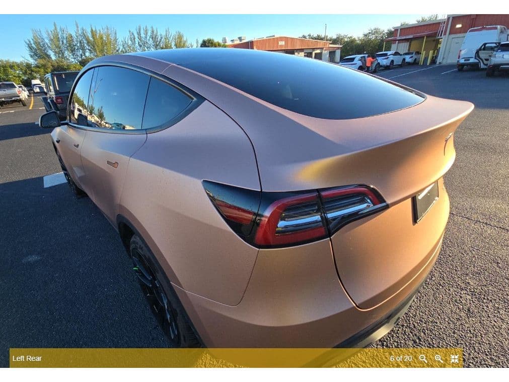 2023 Tesla Model Y view 4