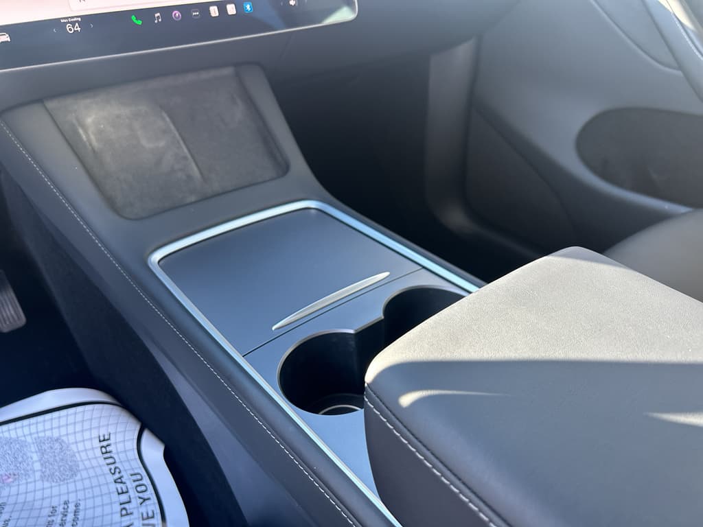 2023 Tesla Model Y view 16