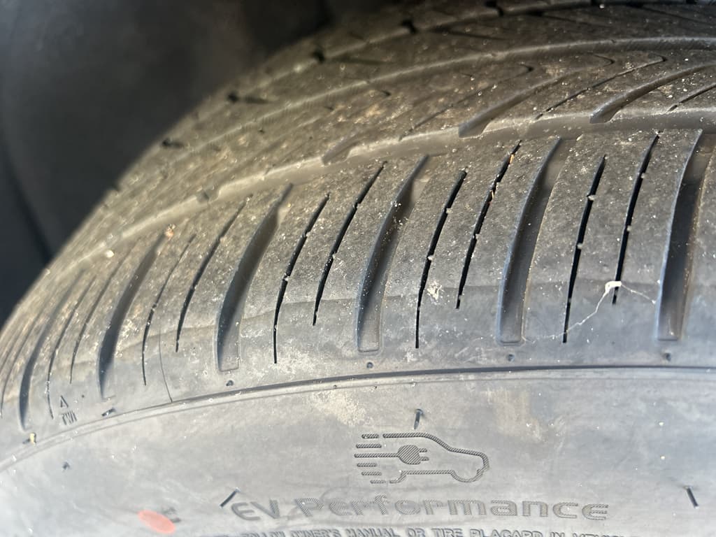 2023 Tesla Model Y view 30