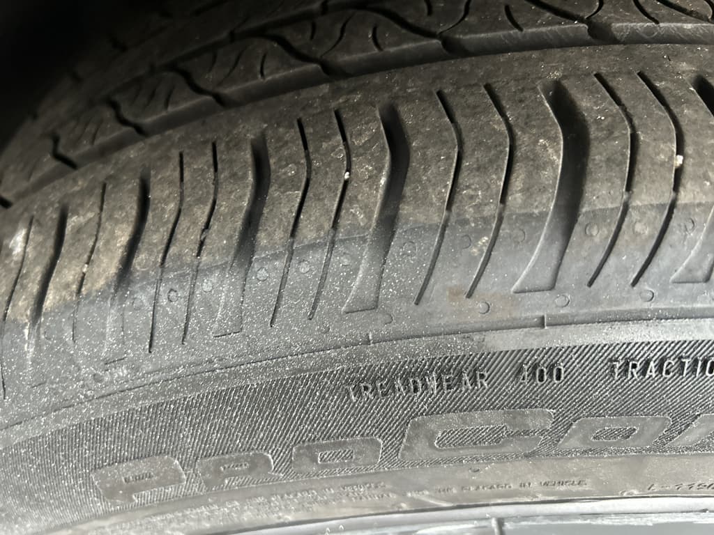 2024 Tesla Model Y view 27