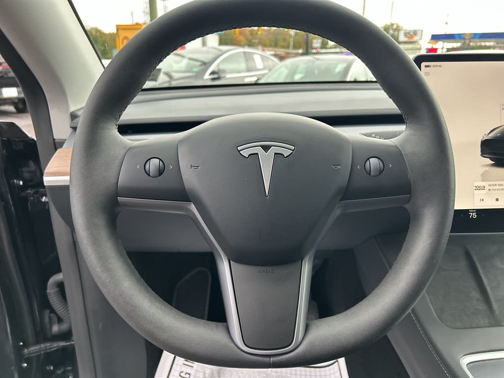 2024 Tesla Model Y view 8