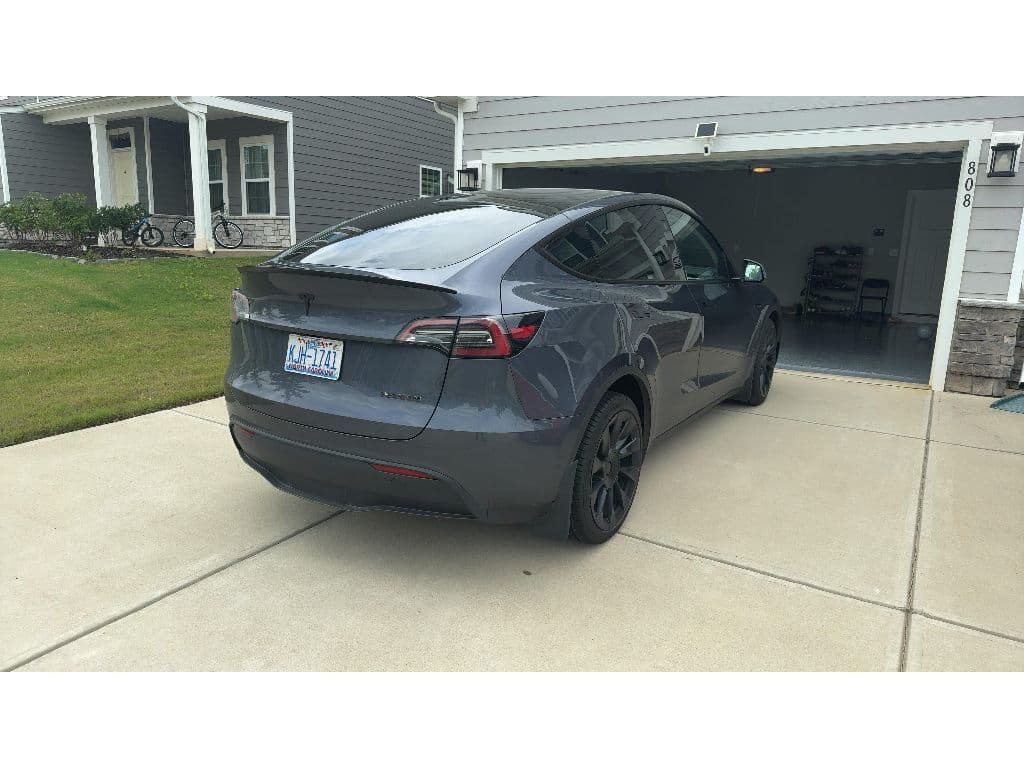 2023 Tesla Model Y view 3