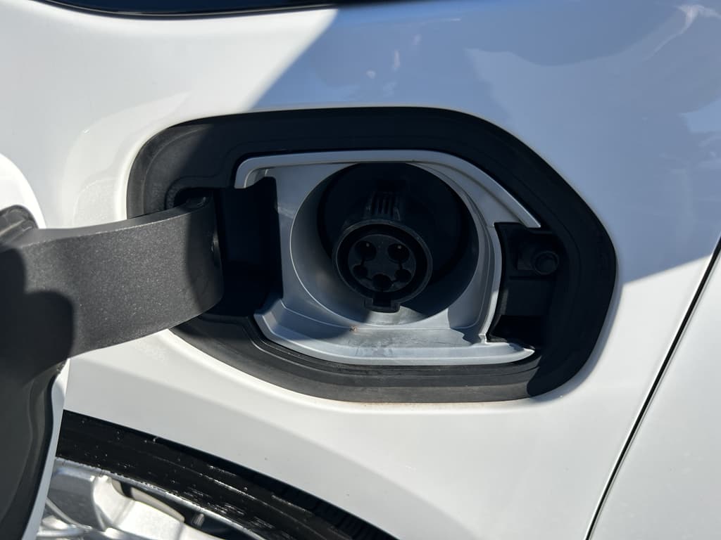 2018 Chevrolet Volt view 5