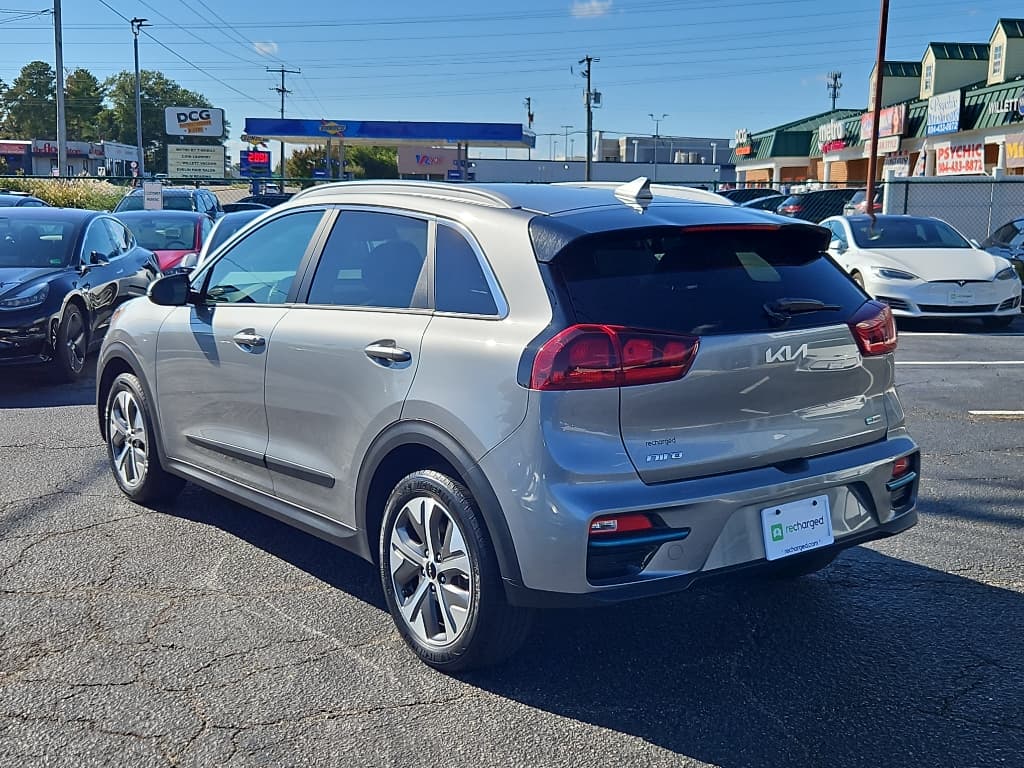 2022 Kia Niro EV view 2
