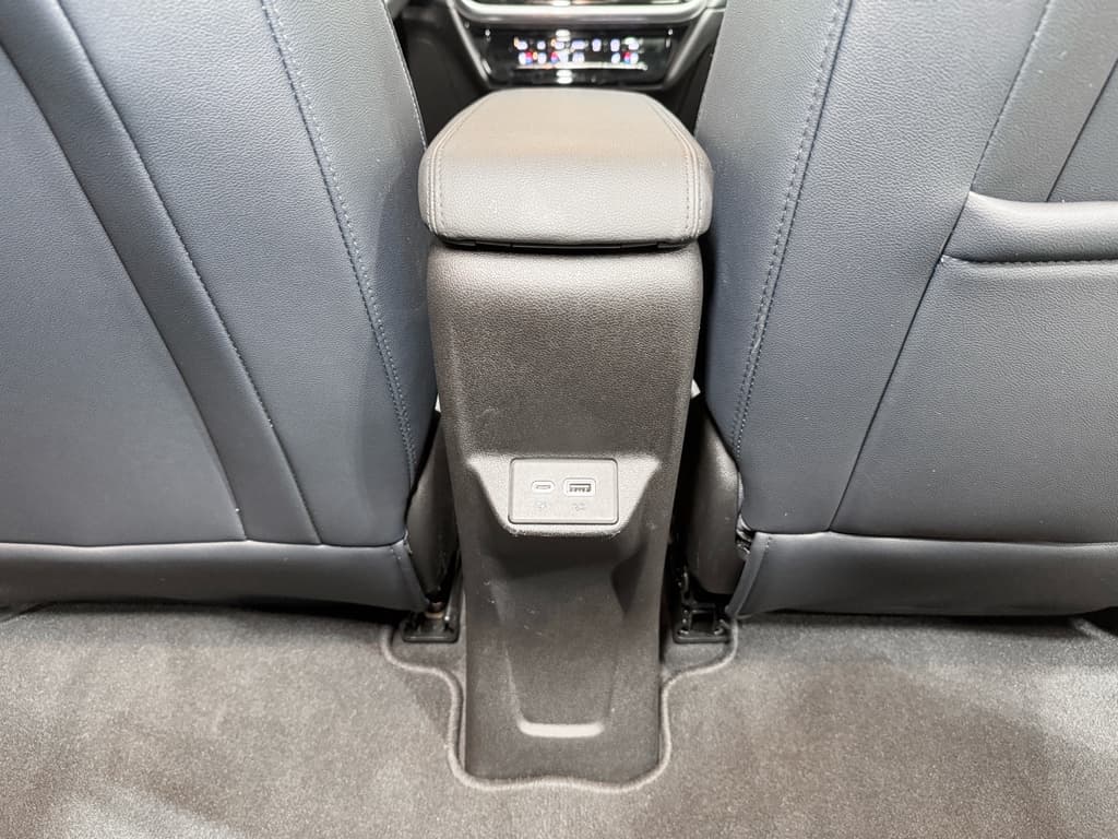 2023 Chevrolet Bolt EUV view 22