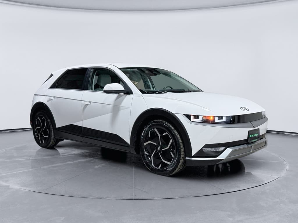 2023 Hyundai IONIQ 5 view 4