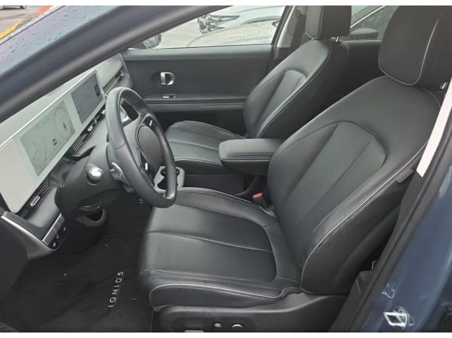 2023 Hyundai IONIQ 5 view 5