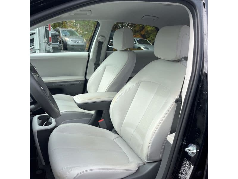 2023 Hyundai IONIQ 5 view 5