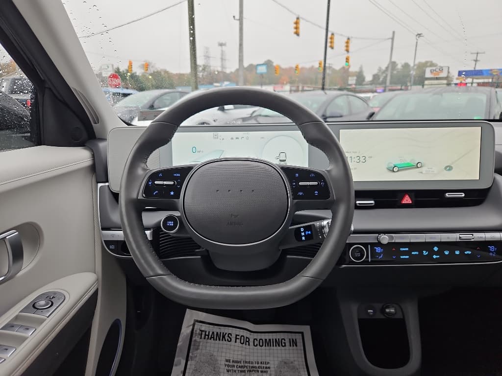 2023 Hyundai IONIQ 5 view 8