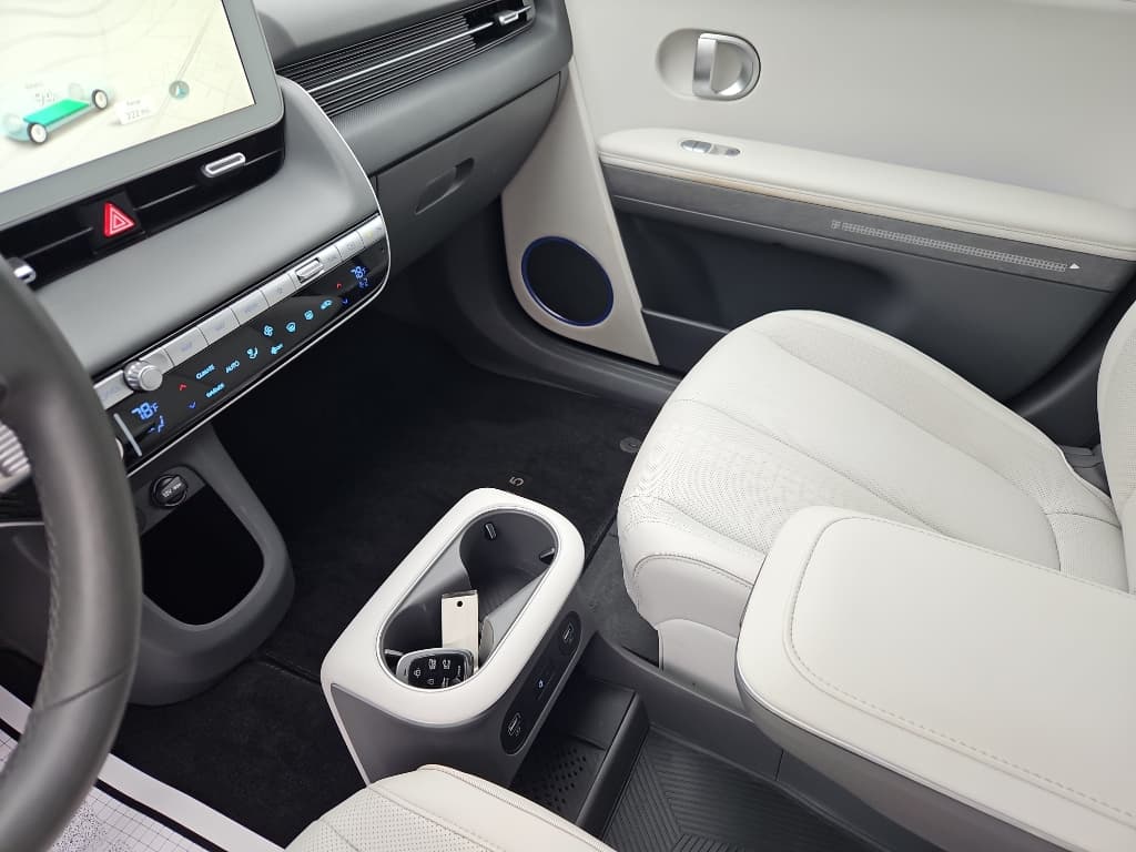 2023 Hyundai IONIQ 5 view 19