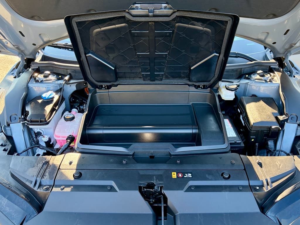 2024 Kia EV6 view 27