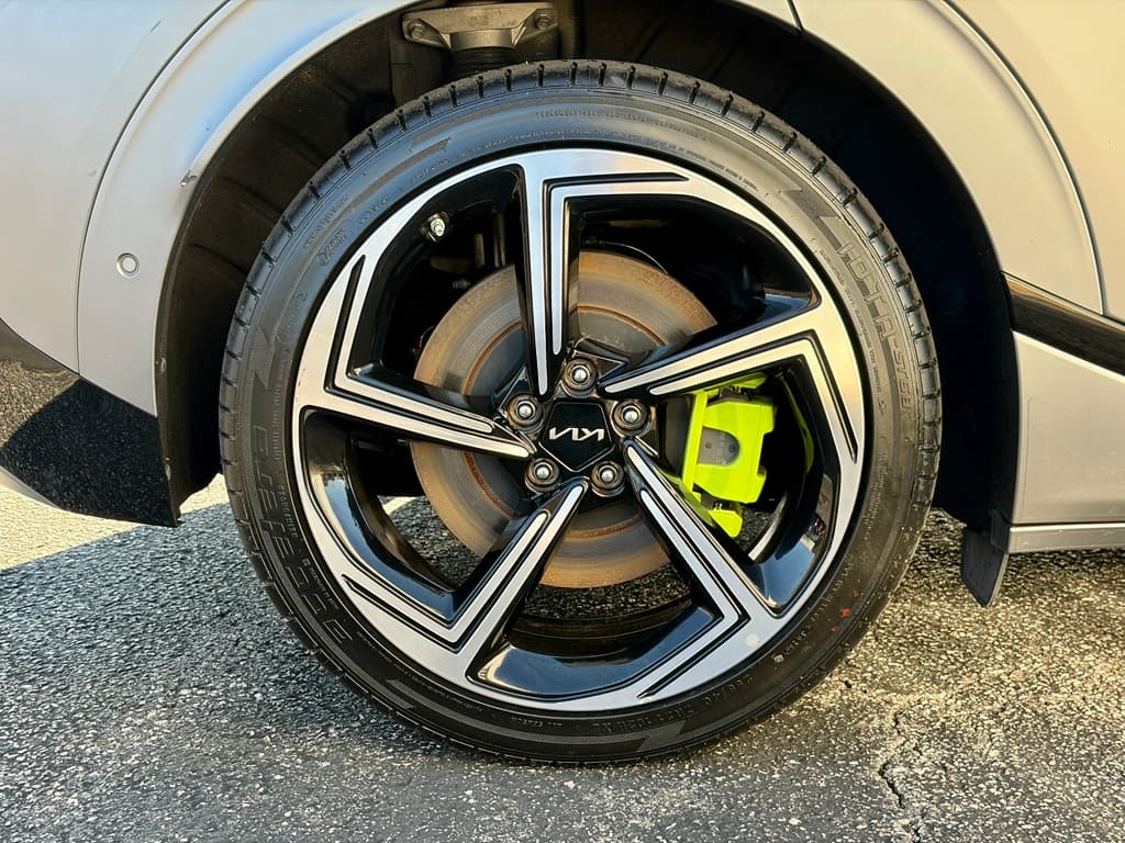 2024 Kia EV6 view 30