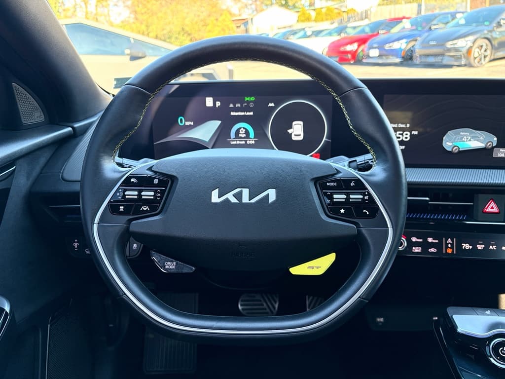 2024 Kia EV6 view 8