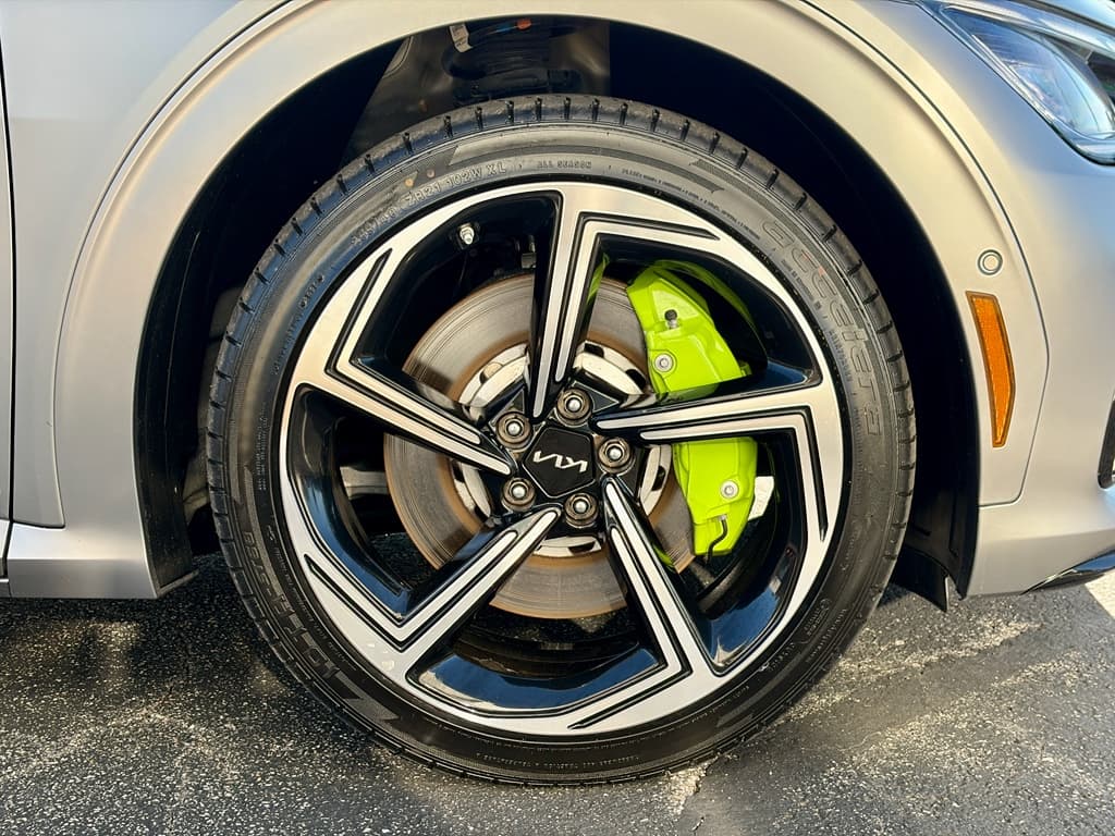 2024 Kia EV6 view 34