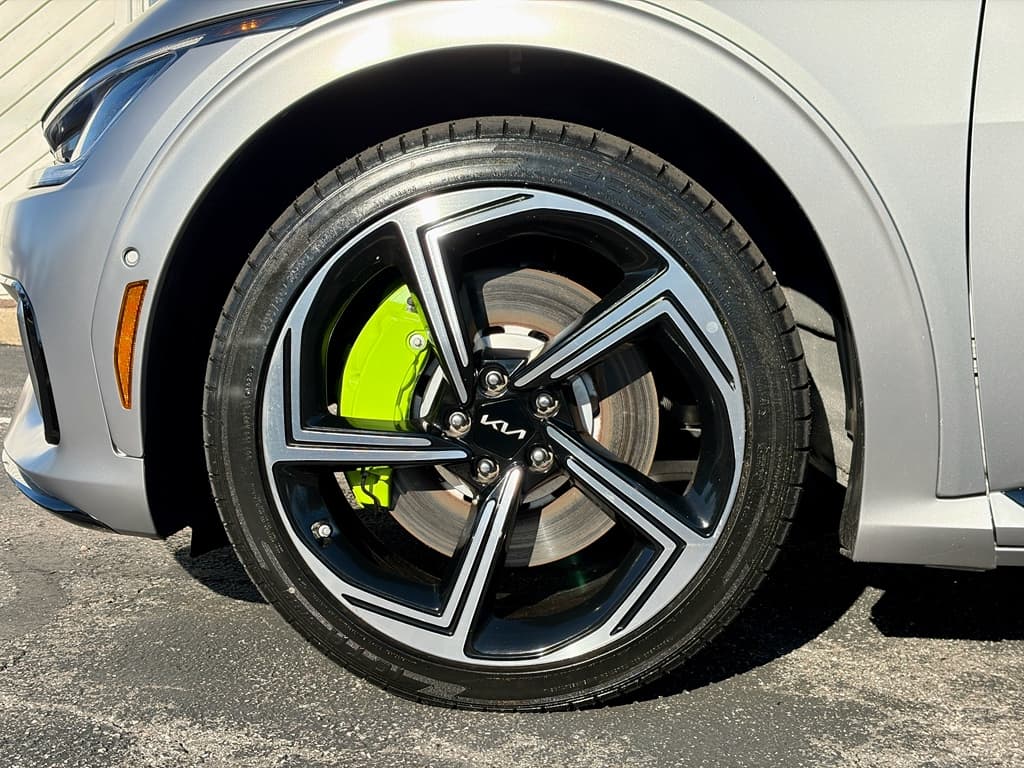 2024 Kia EV6 view 36