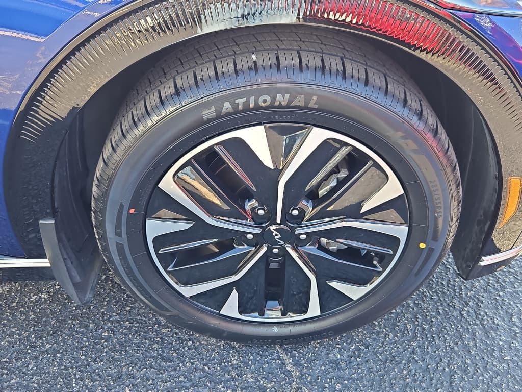 2024 Kia EV6 view 37