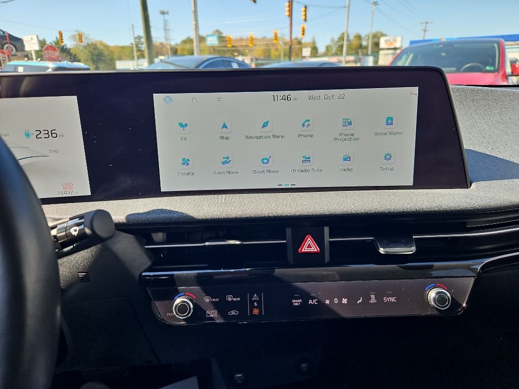 2024 Kia EV6 view 12