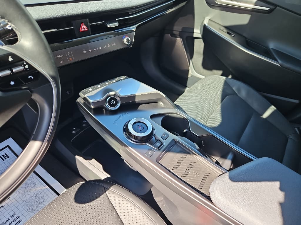 2024 Kia EV6 view 19