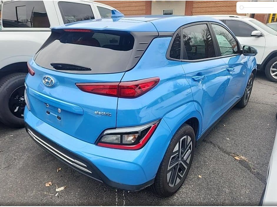 2023 Hyundai Kona EV view 2