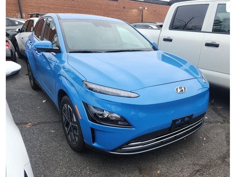 2023 Hyundai Kona EV view 4