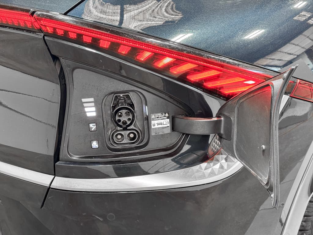 2024 Kia EV6 view 5