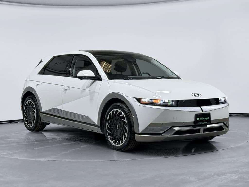 2023 Hyundai IONIQ 5 view 4