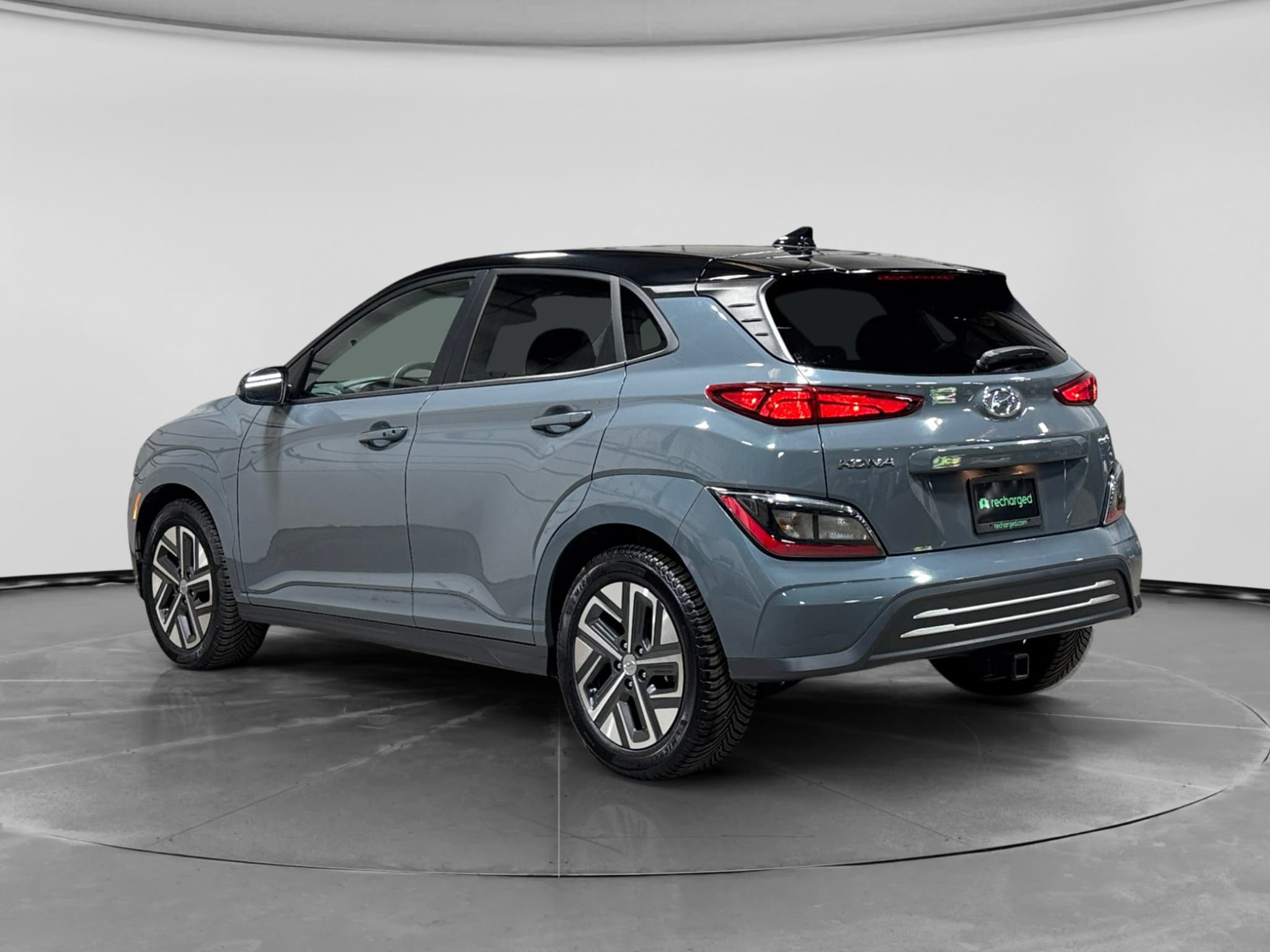 2023 Hyundai Kona EV view 2