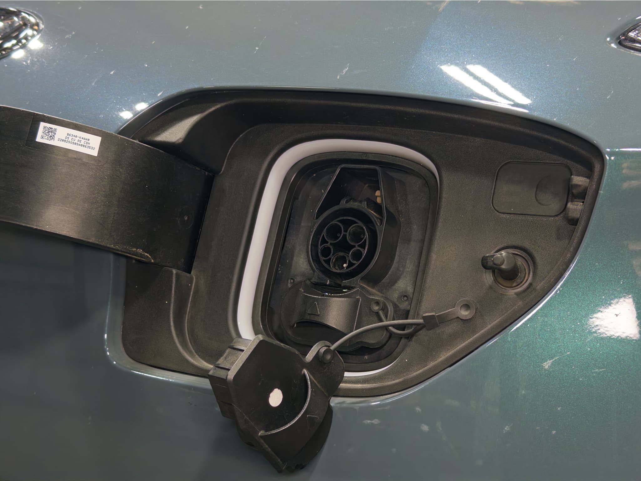 2023 Hyundai Kona EV view 5