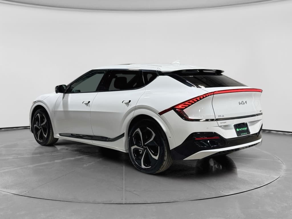 2024 Kia EV6 view 2