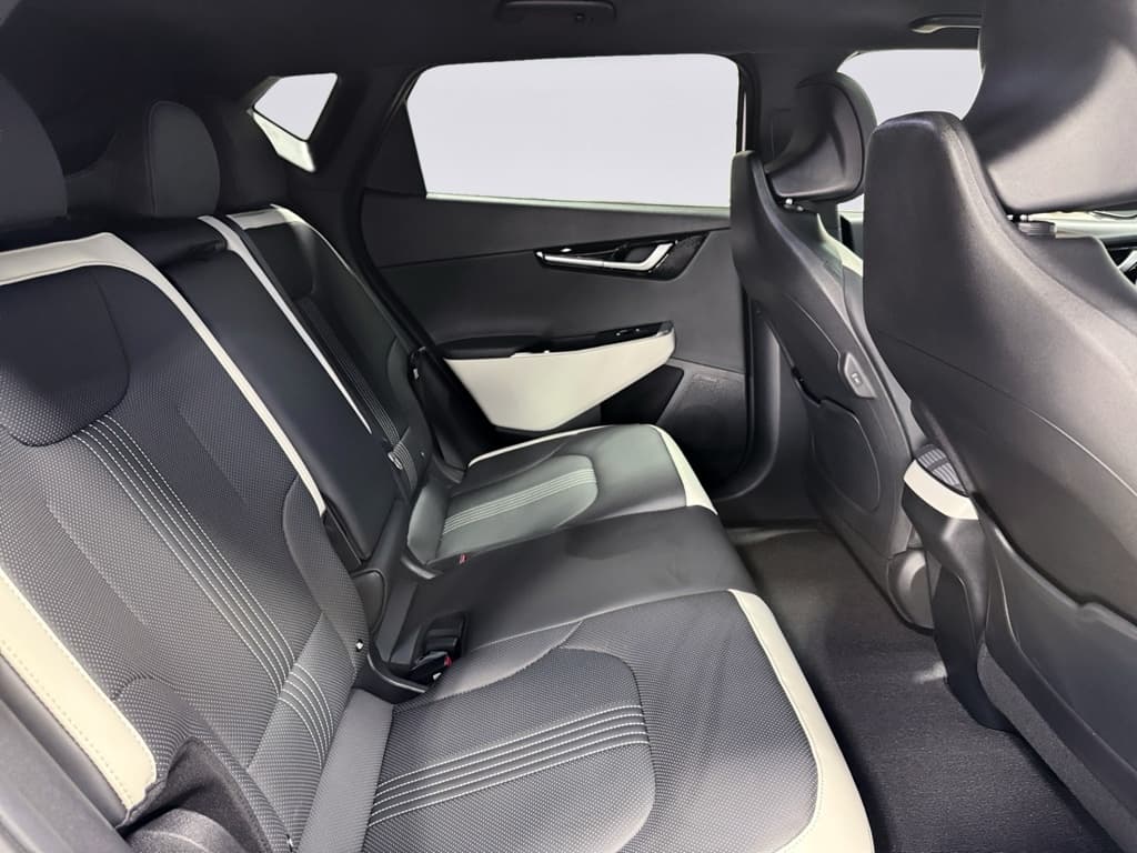 2024 Kia EV6 view 23