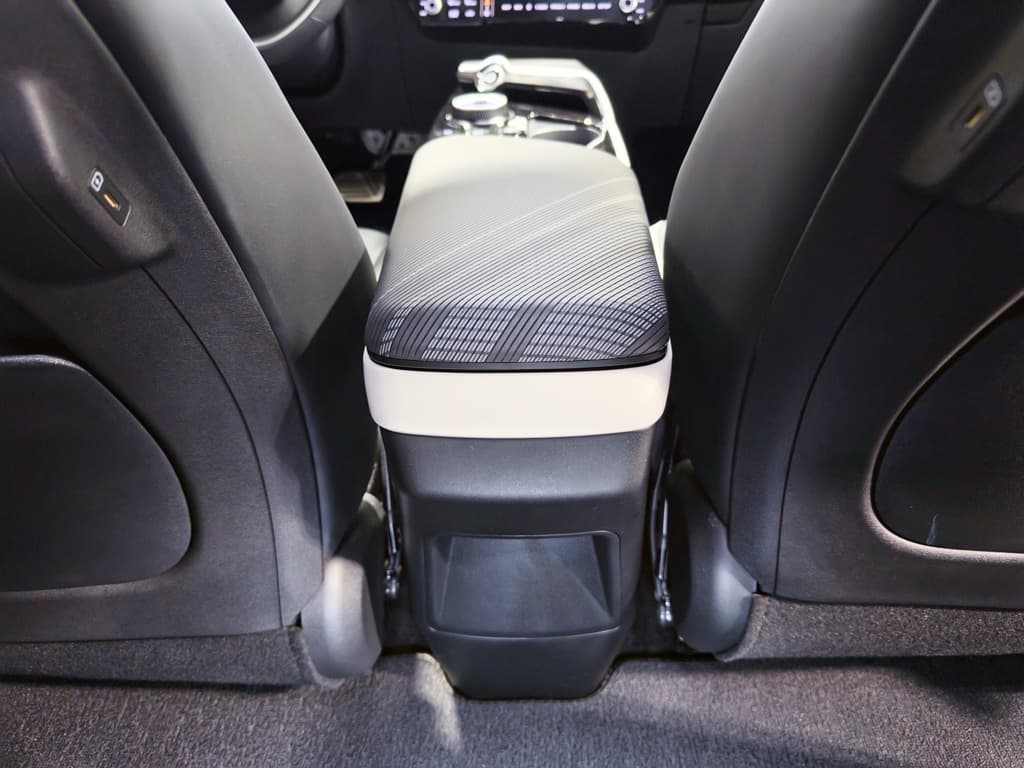 2024 Kia EV6 view 22