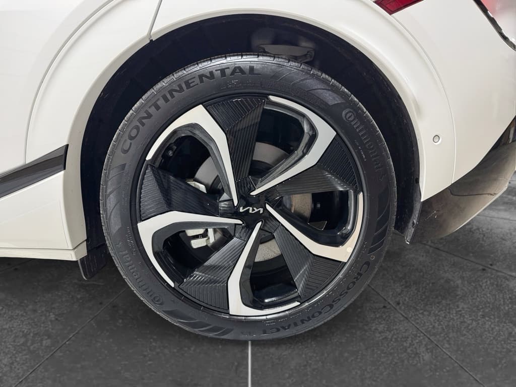2024 Kia EV6 view 33