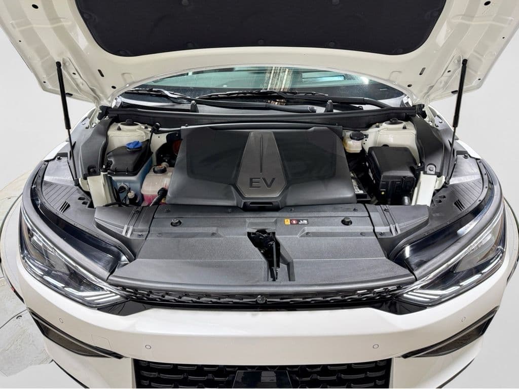 2024 Kia EV6 view 26