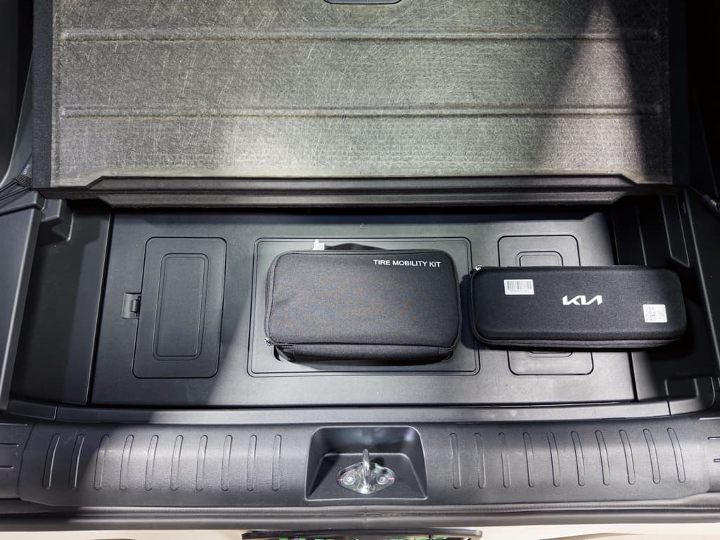 2024 Kia EV6 view 28