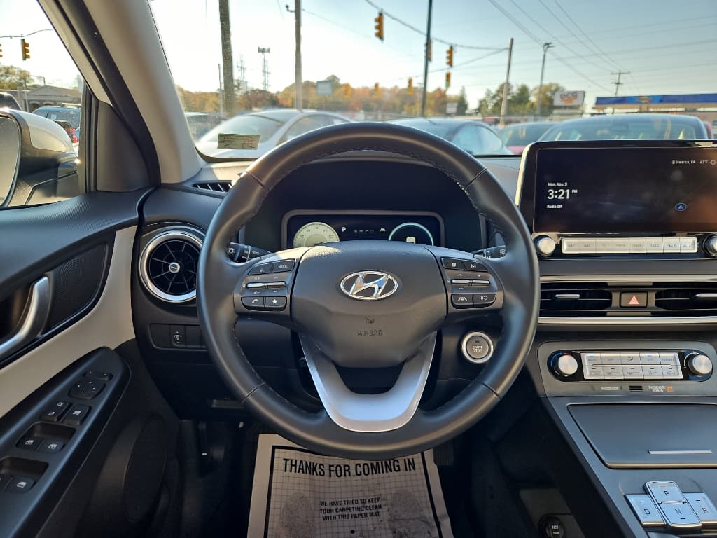 2023 Hyundai Kona EV view 8