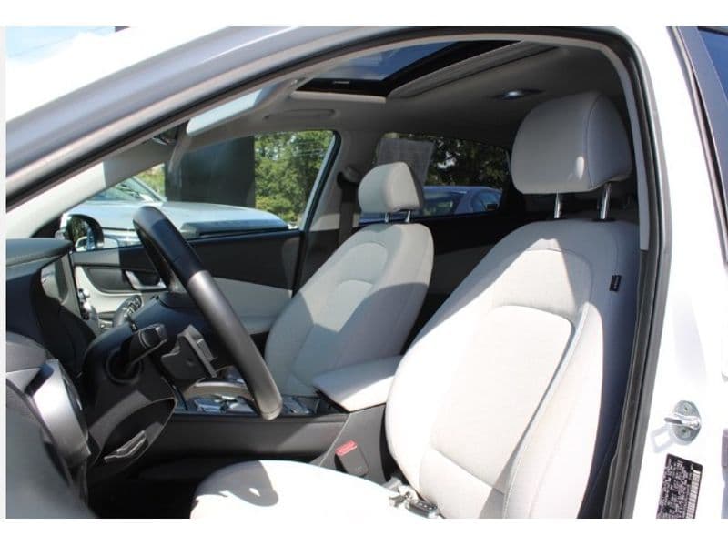 2023 Hyundai Kona EV view 5