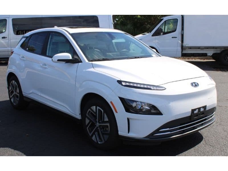 2023 Hyundai Kona EV view 3
