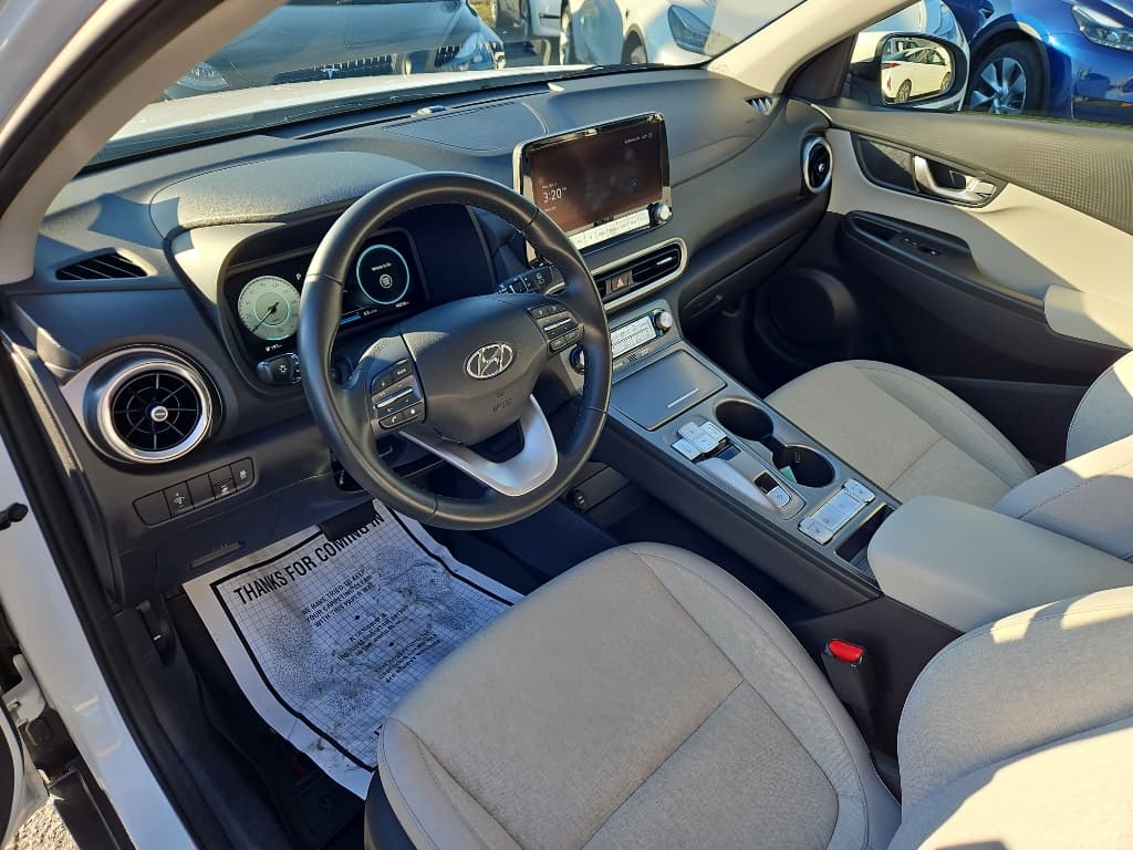 2023 Hyundai Kona EV view 17