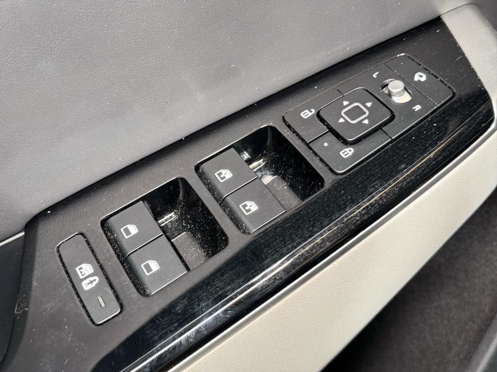 2024 Kia EV6 view 7