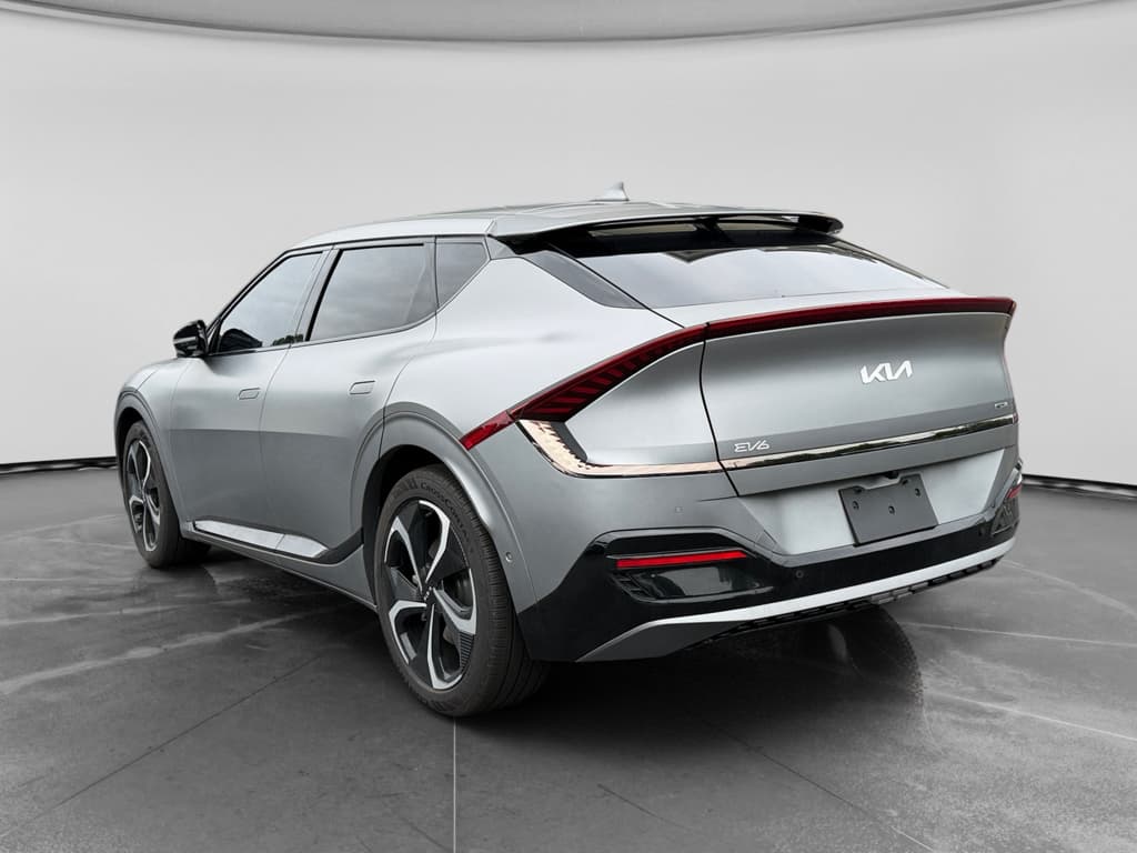 2024 Kia EV6 view 4