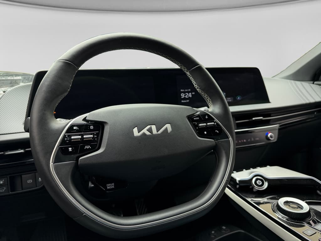 2024 Kia EV6 view 6