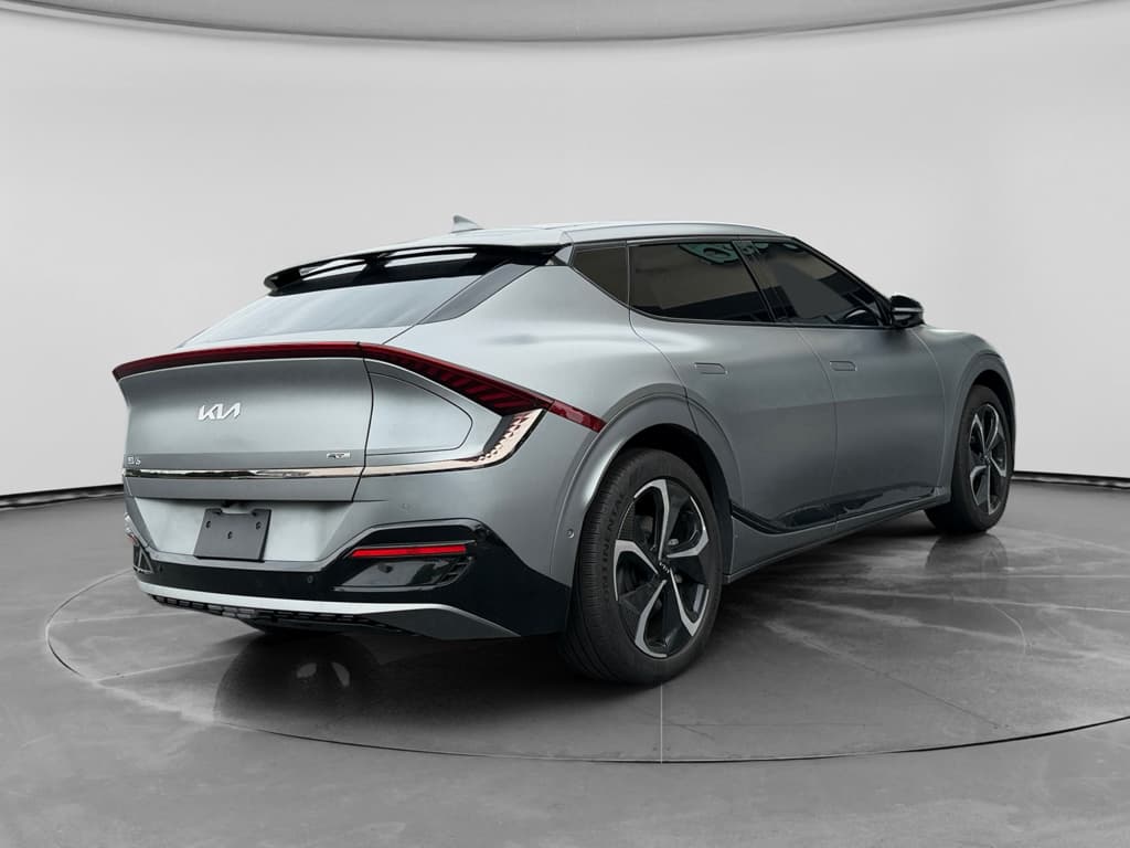 2024 Kia EV6 view 2