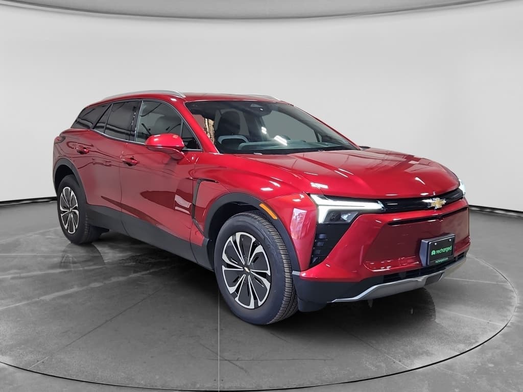 2025 Chevrolet Blazer EV view 4